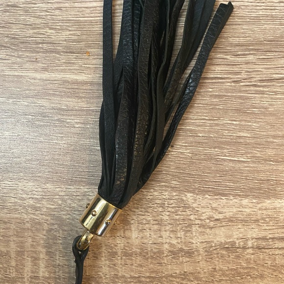 Authentic Gucci Leather Medium Chain Black Soho Shoulder Bag - Picture 4 of 8